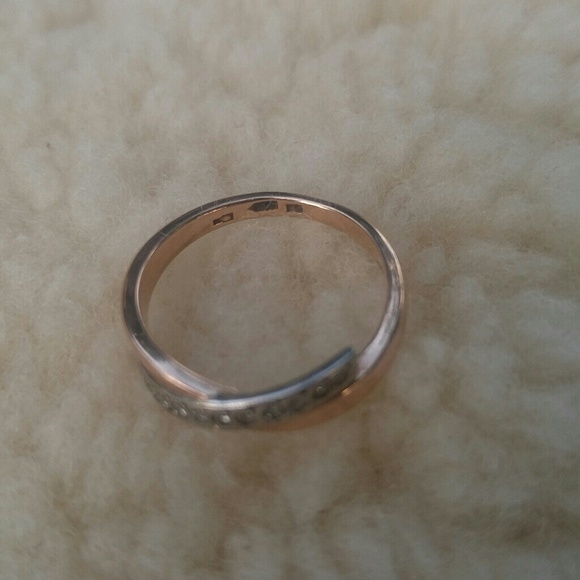 14k (585) rose gold diamond ring - Picture 3 of 8